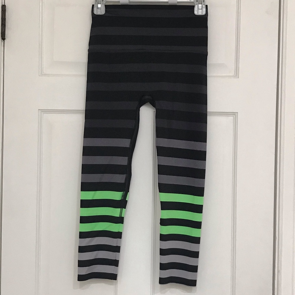 K-Deer Womens Sneaker-Length Stripe Legging